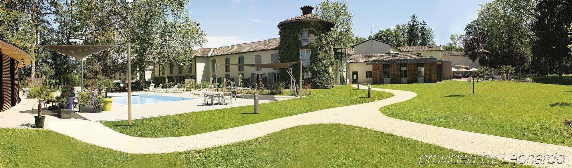 Domaine La Charpiniere, The Originals Collection Hotel Saint-Galmier Buitenkant foto